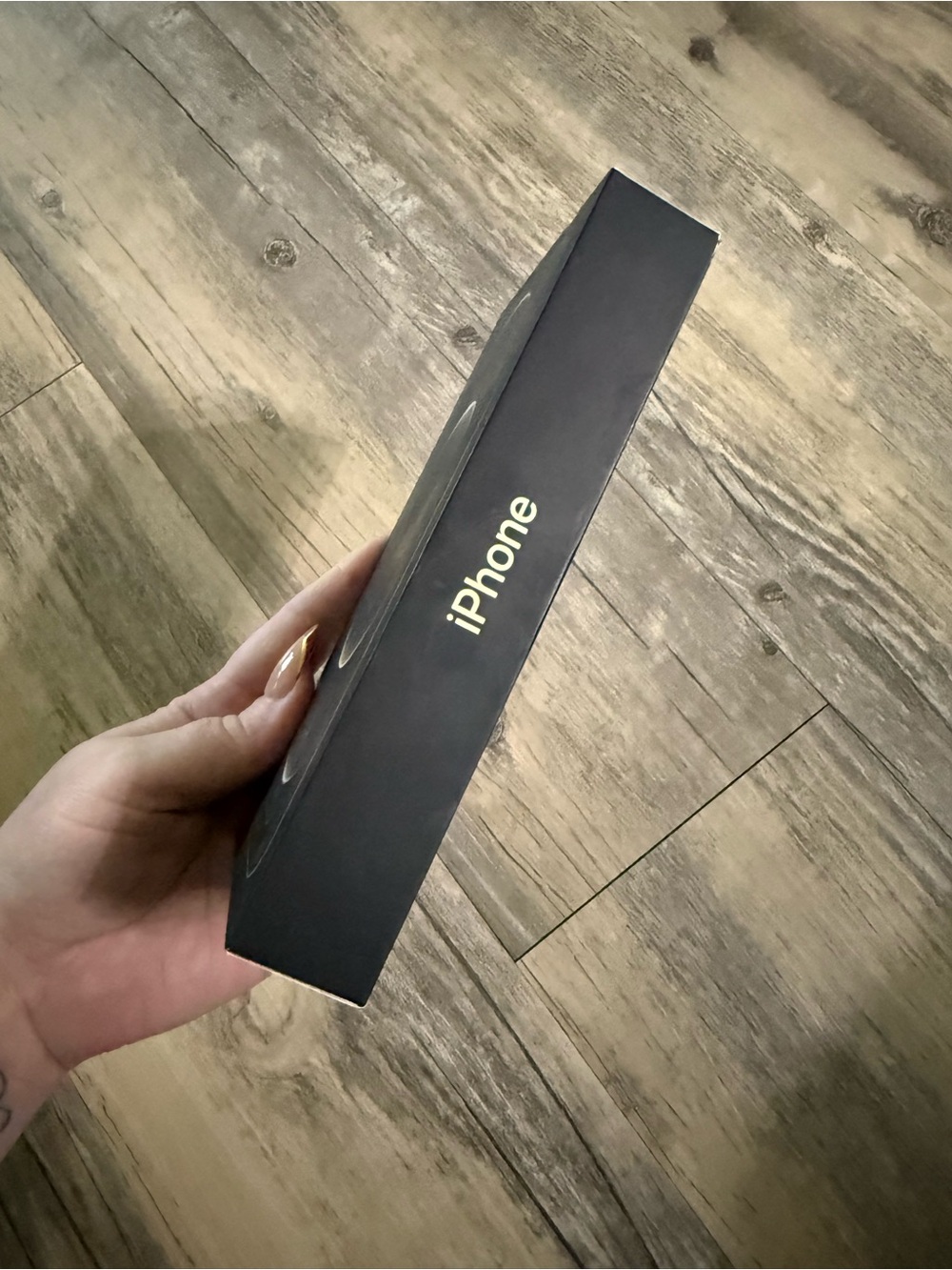 Empty Apple Boxes - Picture 5 of 16